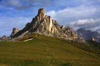 Dolomity, Monte Gusella od Passo Giau.